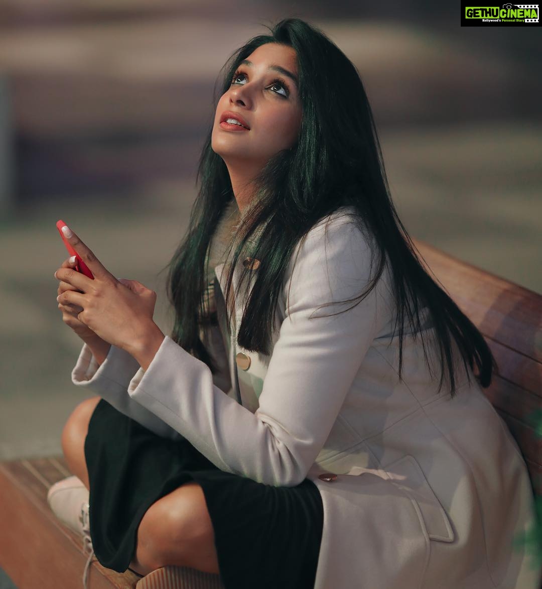 Nyla Usha Instagram - Thanks a Million ♥️ 📸 @vineethnair86 . . Shot @citywalkdubai . . @dsfsocial @mydubai @visit.dubai #mydsf #visitdubai #mydubai