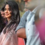 Nyla Usha Instagram – Easing down with some posing.
All time fav drape by @thunnal .
📸 @godson_jacob_ .
#moviepooja #porinjumariyamjose #malayalammovie
