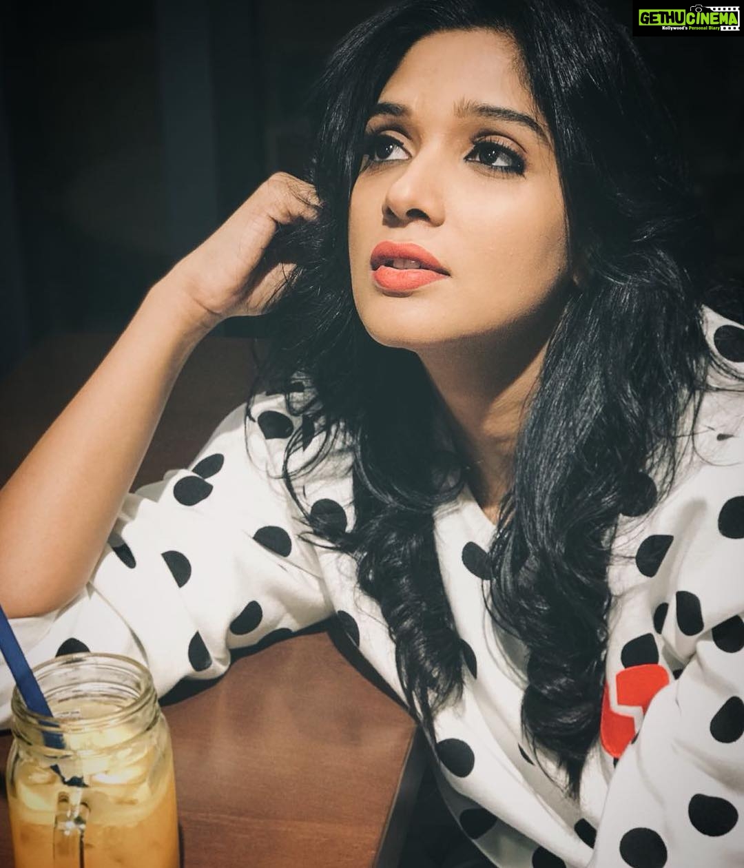 Nyla Usha Instagram - My bunny tooth π€ ..... For love arises from our imperfection, from our being different and always in need of the forgiveness, encouragement and that missing half of ourselves that we are searching for... It's a Good Morning π€ . . Clicked by @sani_here