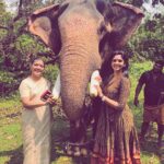 Nyla Usha Instagram - That was one ele of a feel... Ganapathy 🐘was kind enough to let me touch, hug , climb, feed, photograph him. Thanks to my friend #brotherfromanothermother @sarathkrishnanmr for this and that and those...😀 . . . For I love everything about Thrissur ! Pics by: @godson_jacob_ @dixon_vincen