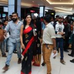 Nyla Usha Instagram - We show you how to celebrate love... my beautiful team @hit967fm and the greatest listeners in the world ... Joined for the Grand screening of DiwanjimoolaGrand Prix MiddleEast Premiere.... Spl thanks to team JazzRockers for tat hug energy dance ...helping us with ours! Love you all😘😘😘😘