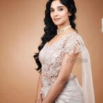 Nyla Usha Instagram - My favourites from the cover shoot that did not make it to the pages even😂 . . . Vanitha magazine Photography: @sreekanth_kalarickal Styling: @pushpamathew28 Costume: @labelmdesigners MUA @rizwan_themakeupboy