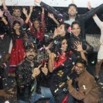 Nyla Usha Instagram - We show you how to celebrate love... my beautiful team @hit967fm and the greatest listeners in the world ... Joined for the Grand screening of DiwanjimoolaGrand Prix MiddleEast Premiere.... Spl thanks to team JazzRockers for tat hug energy dance ...helping us with ours! Love you all😘😘😘😘