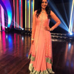 Nyla Usha Instagram - @rahul_rajasekharann and me On the sets of Onnum Onnum Moonnu... DiwanjimoolaGrandPrix promotions My lovely costume by @rehanabasheerofficial Swipe👉🏻 for more pics