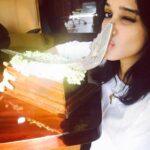 Nyla Usha Instagram – What a beautiful start to the #keralapiravidinam … seeing the Nehru Trophy for the first time… Thanks to Blesson for bringing it all the way to Dubai and to our studio…. #nehrutrophyboatrace #hitvallomkali