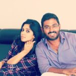 Nyla Usha Instagram - #friendsbelikethis ... work feels like holiday with @sarathkrishn
