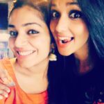 Nyla Usha Instagram - Amidst the hurly-burly, all we could manage was this blurred one.... #fromlastnights movie screening of #orucinemakaran @rajishavijayan ...happy bday darling.😘😘😘..Wishing you many more at international premiers of ur movies...
