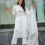 Nyla Usha Instagram - Bliss🤍 . Outfit @labelmdesigners . #Paappanpromotions #Paappanon29th