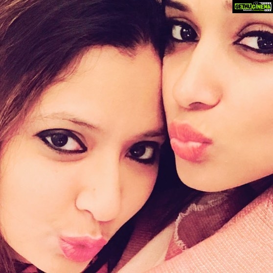 Nyla Usha Instagram - Mamaabear.... @linet_sunny.. well some people are warmer than hotchoclates... lol😘😘 ....#moscowdairies #poutlikeyoumeanit