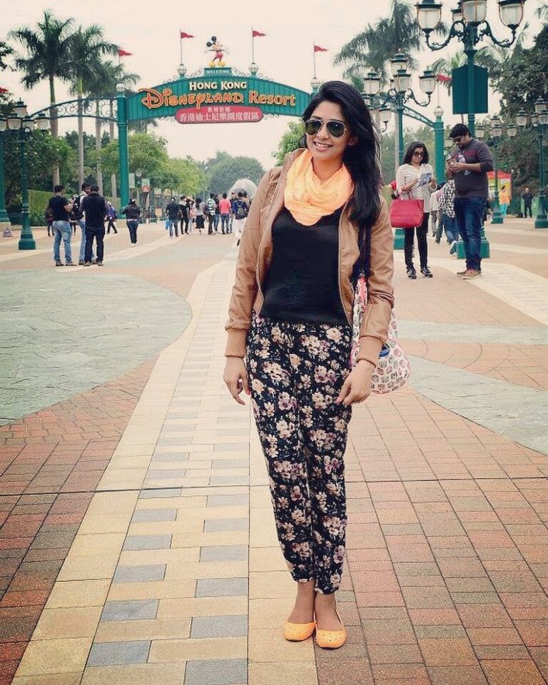Nyla Usha Instagram - Disneyland Hongkong #throwback #memoriesofabeautifulholiday #traveldiaries