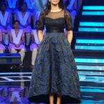 Nyla Usha Instagram - From tonites episode of minute to win it #coastdresses #mtwi #minutetowinit