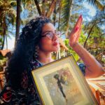 Parvathy Instagram - ‘O Kudiye, Chal Udiye’ Such a thoughtful gift from @wordsonawing_ Thank you!!