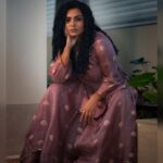 Parvathy Instagram - 🌬 👗 @raw_mango 📸 @sickfreek 💍 @athirasujatha