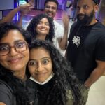 Parvathy Instagram - Le happYness 👾 #donutsgotnothingonus 📸 @bheegaran took the epic curls shots!