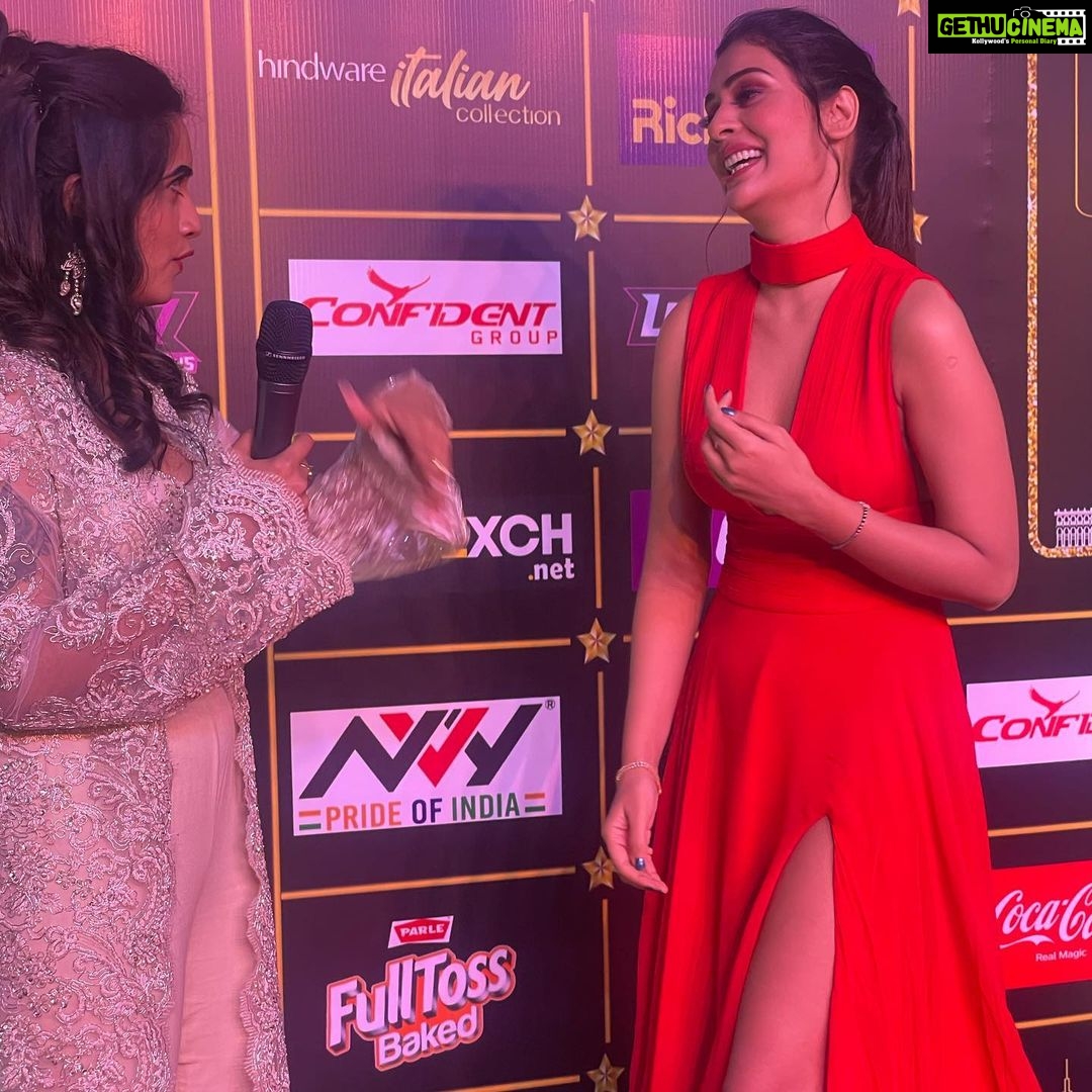 Payal Rajput Instagram - From my first foot in the door when I entered the industry, to SIIMA 2022 (@siimawards )I’ve come a long way. Can’t be happier🤗 Wearing beautiful designed by one and only my @suma.rana23 ♥️ 👈🏻 Dress courtesy @mithra.couture Jewels @fashioncurvee Styling asst @hemamanohar1 @mohana_krishna16