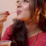 Pooja Bose Instagram – Durga Pujo is just around the corner, and what made it even more special this time is the
@kwalitywalls Nolen Gur Cup! The best part is the Nolen Gur syrup on top!
You can try it too! Order your cup on @zomato and tell me what you think! 🍧
And then there’s an added surprise! Get ready to experience Kolkata’s first ever drone show
at Bagbazaar Pandal on 1st October at 9:30pm. 500 drones will be up in the air!
You can also watch it online by heading to the Kwality Wall’s page on that day. See you
there!
#TyohaarWahiMithaasNayi #NolenGur #NolenGurByKwalityWalls #KwalityWalls #DurgaPujo
#KwalityWallsDroneShow