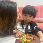 Pooja Bose Instagram - May u live my life too aur kya de sakti hu tujhe 😇😇 my angel my lifeline my everything thanku for choosing my womb to be born and this day I will always celebrate double as ur birthday and a mothers birth day too ❤️