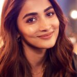 Pooja Hegde Instagram - A little bit of sass. A pinch of innocence. Lots of glam. Ta-da! Match made in heaven 🫶🏻🤝🏻💓 #ILovepTron #pTronEveryday #ILoveP