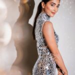 Pooja Hegde Instagram - Spotlight’s on me 🔦