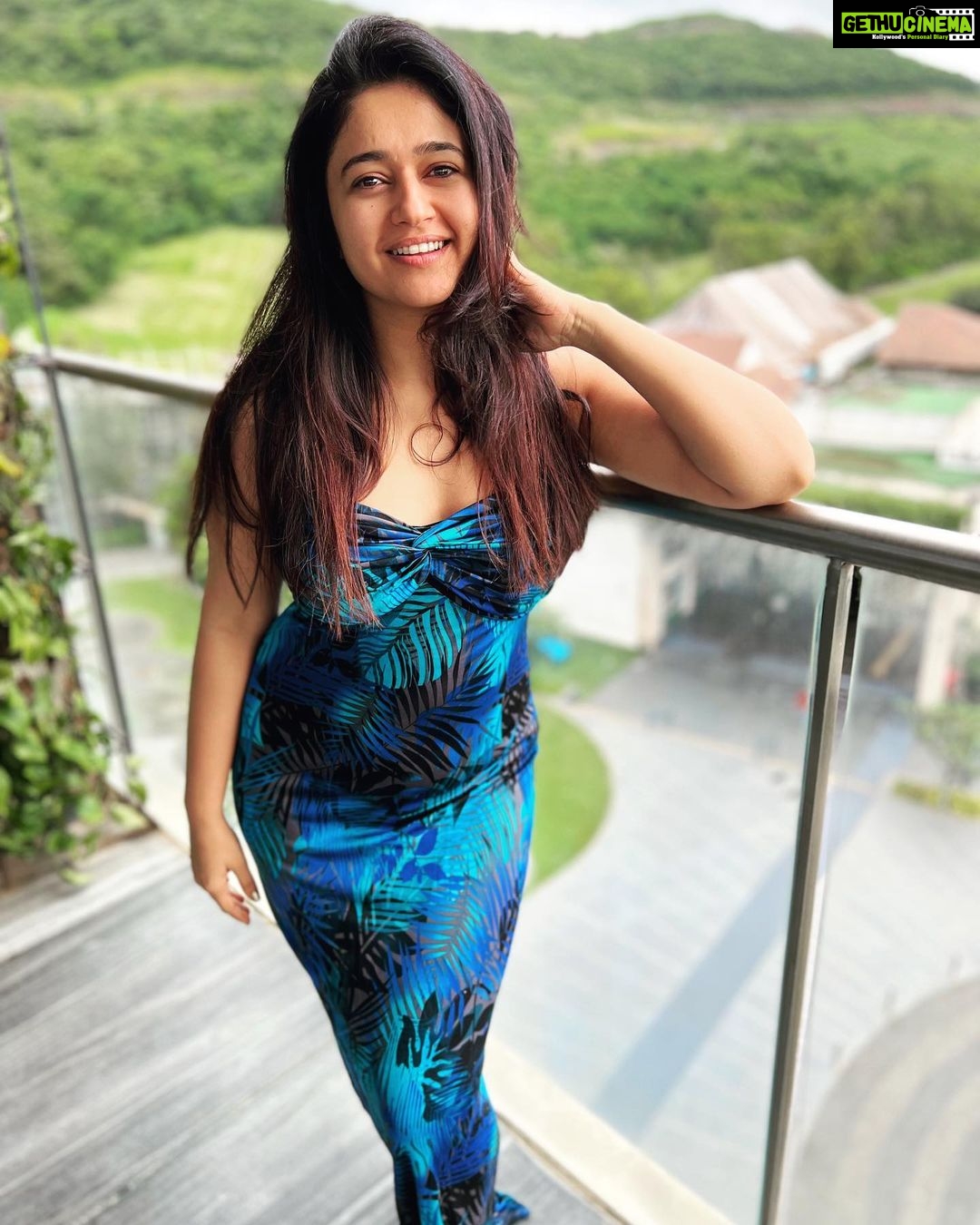 Poonam Bajwa Instagram - β The best dreams happen when you are awake .β ~Cherie Gilderbloom #dreamon#eyesopenmindopenheartopen# πΈπΈ @suneel1reddy