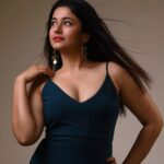 Poonam Bajwa Instagram - "I saw that you were perfect,and so I loved you.Then I saw that you were not perfect and I loved you even more" -Angelita Lim #inloveeveryday#whatmakestheworldgoround #whatmakestheskyblue#whatmakesthegrassgrow#lovewins#everysingletime @curls_and_curves555 📸📸@unique_amit212
