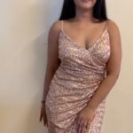 Poonam Bajwa Instagram - Eat glitter for breakfast and shine all day!!!! Wishing you a sparkly Sunday 🌞💫🌟🌟🌟 #sundayshine#goldenlove#allthatglitters#smiletherapy#