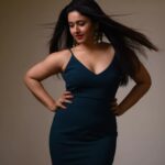 Poonam Bajwa Instagram - "I saw that you were perfect,and so I loved you.Then I saw that you were not perfect and I loved you even more" -Angelita Lim #inloveeveryday#whatmakestheworldgoround #whatmakestheskyblue#whatmakesthegrassgrow#lovewins#everysingletime @curls_and_curves555 📸📸@unique_amit212