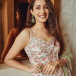 Pragya Jaiswal Instagram – Festive mood 🌸🌸

Outfit @tamannapunjabikapoor
Jewellery @karishma.joolry
Footwear @fizzygoblet
Styled by @anshikaav 
Assisted by @tanishaas_ @roshiijain
Photographer @gohil_jeet