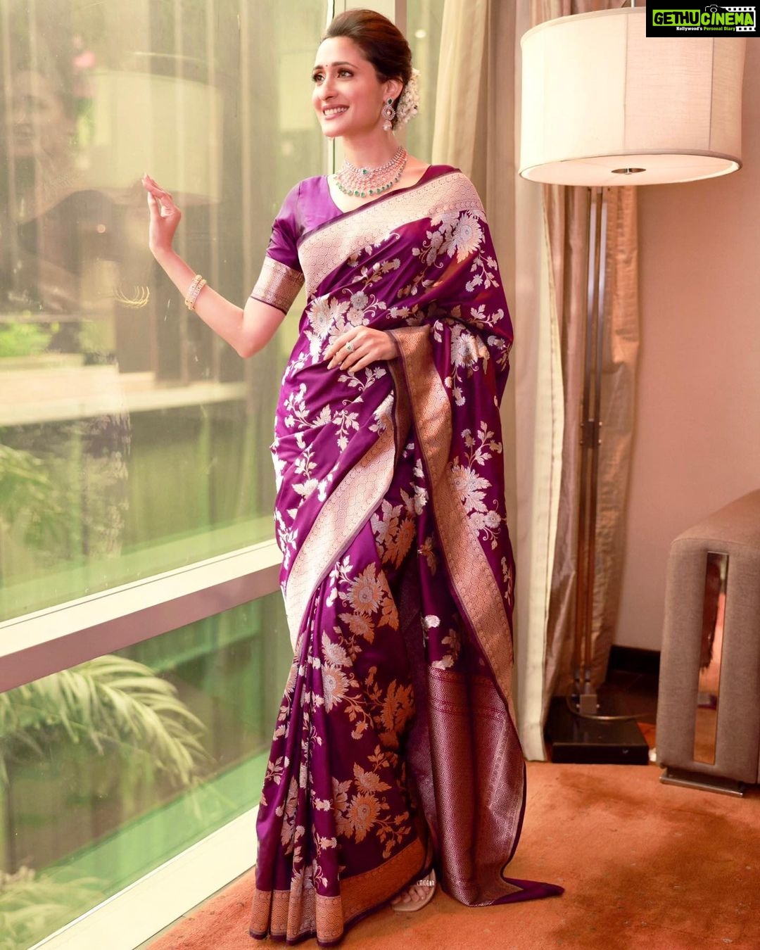 Pragya Jaiswal Instagram - Life isnβt perfect, but your sarees can be ππ For the opening of #KanchipuramNarayaniSilks in Hyderabad: Saree @kanchipuramnarayanisilks Jewellery @southindia_jewellers Stylist @neeraja.kona Asst stylist @manogna_gollapudi Makeup @makeupbymadhushreeganapathy Hair @venkymakeupstudio Photographer @pranav.foto