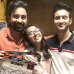 Prajakta Koli Instagram - Here are the happy faces of people who have made a show with a lot of love. Hope you enjoy it as much as we loved making it. Missing @devyani.shorey ! ♥️ #Mismatched on @netflix_in today at 1:30pm! ♥️🥺🥳💫