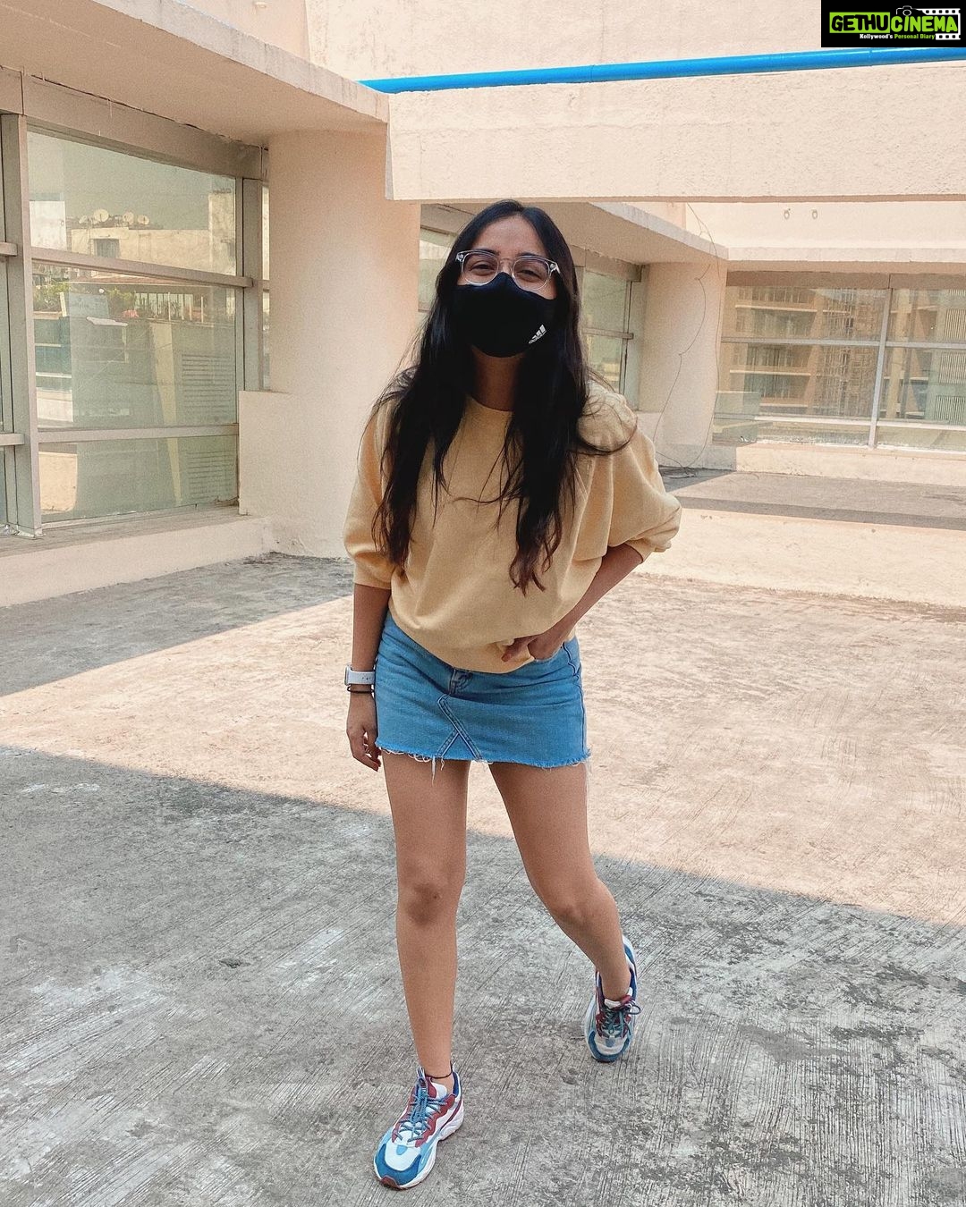 Prajakta Koli Instagram - Here’s a P showing you how happy P’s been lately! #ThankYou 💛