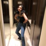 Prajakta Koli Instagram - #Throwback to goofier post-packup days! 🥺♥️ Can’t wait to get back to this! Also, SHORTER HAIR!