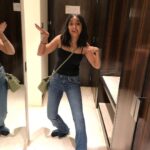 Prajakta Koli Instagram - #Throwback to goofier post-packup days! 🥺♥️ Can’t wait to get back to this! Also, SHORTER HAIR!