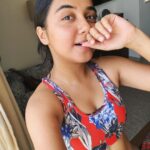 Prajakta Koli Instagram - Day 54 of #SelfQuarantine : Getting a hold of everyday again. Starting with getting back to daily workouts. #Hmm
