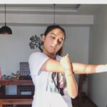 Prajakta Koli Instagram – Day 20 of #SelfQuarantine : FITNESS #Hmm