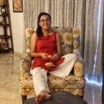 Prajakta Koli Instagram - Kya tareeke se santra chheela hai bhaiSAHAB! Tutorial chahiye??? #HeeHee