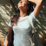 Prajakta Koli Instagram - Sun is shining. I am whining. It’s a great day! #Helleww