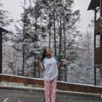 Prajakta Koli Instagram – Hayye Garmi! ❄️ #GoodMorning Gatlinburg, Tennessee