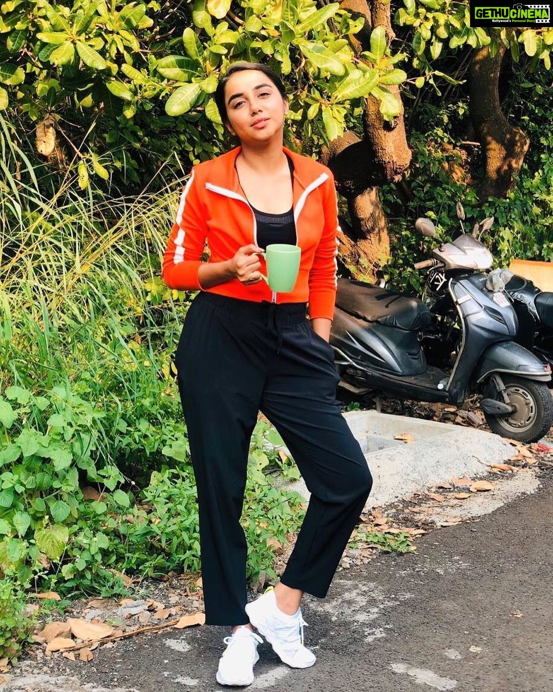 Prajakta Koli Instagram - You know when you take a nap and then feel like you can conquer the world? Yeah. #LezzGo Styled by @shreejarajgopal Assisted By @priyankashirodkarajwani Makeup by @madhuradeokute Hair by @vicharemeghna