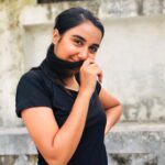 Prajakta Koli Instagram - @mipalkarofficial taught me how to pose! #GoodMorning Styled by @shreejarajgopal Assisted by @priyankashirodkarajwani Makeup by @madhuradeokute Hair by @vicharemeghna