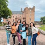 Prajakta Koli Instagram - Wee li’il Scot’ish daisies. ♥️ Castle of Mey