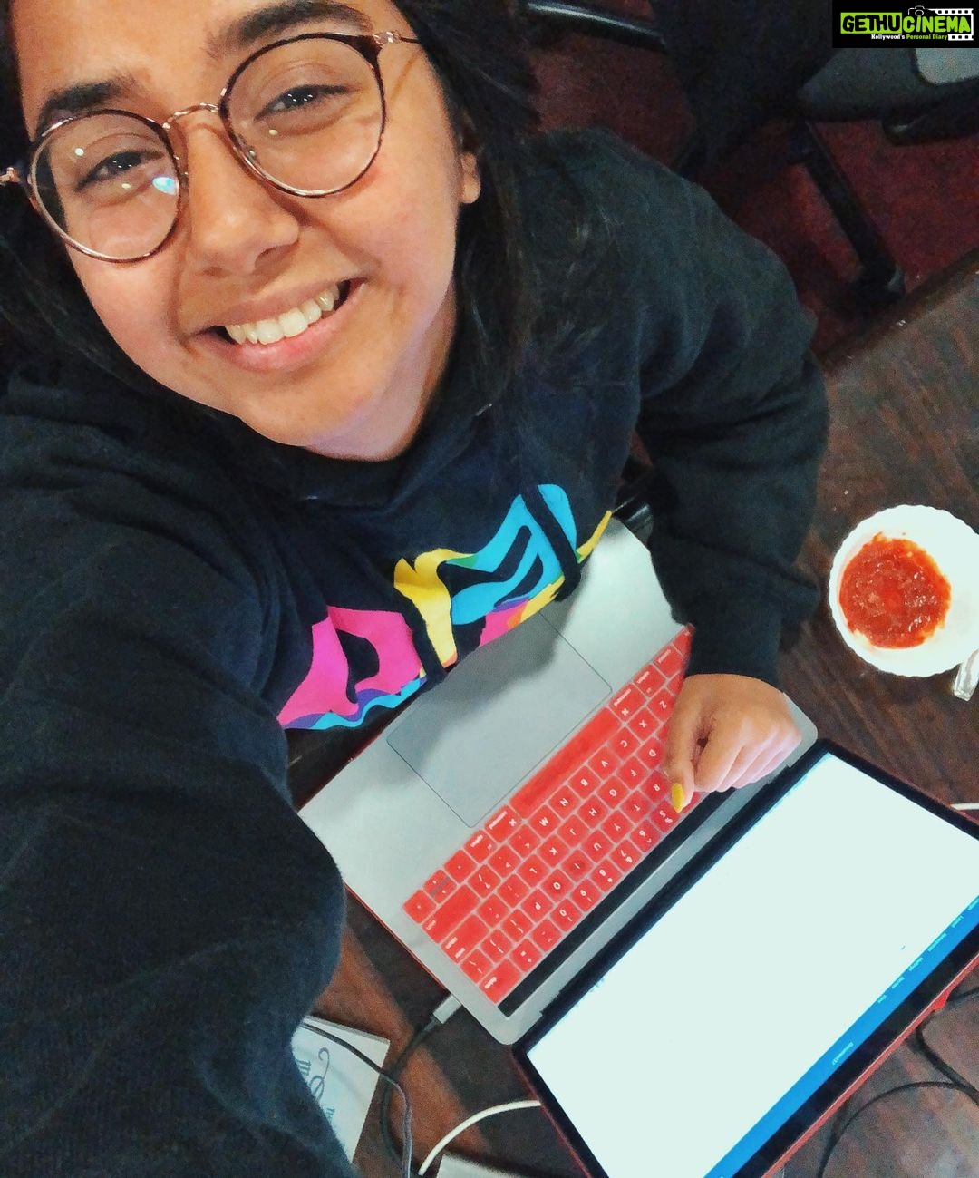 Prajakta Koli Instagram - Back home and back to work after having a ball in Tokyo! Can’t believe how many exciting things are happening! #eeeeeeep