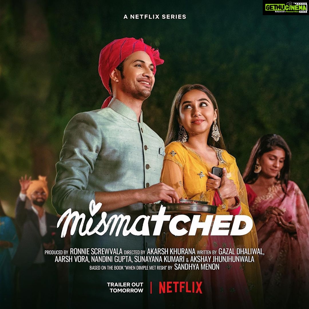 Prajakta Koli Instagram - There’s nothing better than coming home to the one we love :) Mismatched s02, trailer drops tomorrow!! ♥️ … @mostlysane @rohitsaraf @muskkaanjaferi @taarukraina @devyani.shorey @vihaansamat @kritikabharadwaj95 @abhinavsharma5 @vidyamalavade @rannvijaysingha @sanjana.sarathy @pripribanerjee @ahsaassy_ @akvarious @gazaldhaliwal @aarshvora @knowndeeknee @sunayanakumari @akshayjjw @ronnie.screwvala @sanayairanizohrabi @sanjeevkumarnair @rsvpmovies @netflix_in
