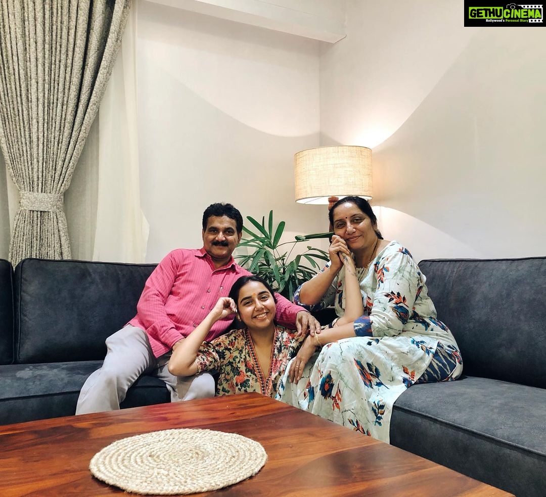 Prajakta Koli Instagram - I am home. ♥️ #NewBeginnings