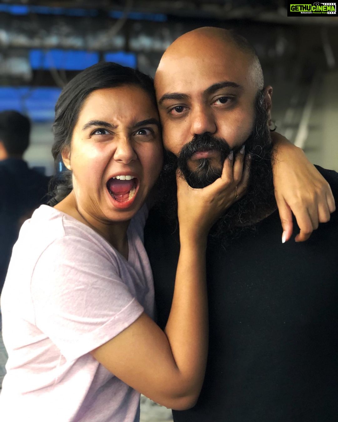 Prajakta Koli Instagram - DROP YOUR QUESTIONS BELOW Yo!! Shooting a #SawaalSaturday video with @sudeeplahiri12 tonight!! #Heeeee