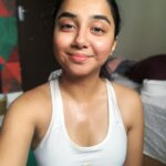 Prajakta Koli Instagram – There are 2 new things I have discovered about the way my body works. 
1- On days that I workout, my mood is better, my thoughts are healthier and my productivity is higher. 
2- Haldiram wale namkeen se mujhe gas ho jaati hai. #TMI