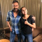 Prajakta Koli Instagram - Aaj ka #SawaalSaturday was spent talking to @ajaydevgn about music festivals and millennial lingo! Dekha kya? #LaidBack