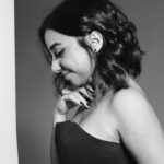 Prajakta Koli Instagram – Dreaming of you in black and white. 🤍 
…
Thank you for all the love on Mismatched S02!
@sahithya.shetty 
@shrushti_birje 
@shreejarajgopal 
@sakshi312 
@shivamguptaphotography 
@mohitvaru