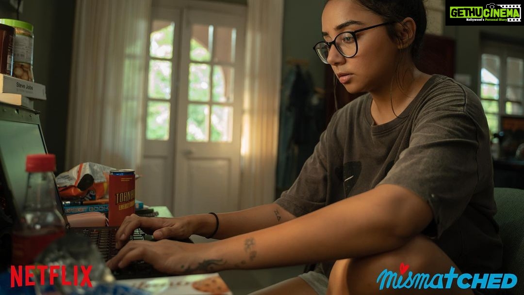 Prajakta Koli Instagram - 14th October.♥️ Mismatched Season 2 on @netflix_in … @rohitsaraf @muskkaanjaferi @taarukraina @devyani.shorey @vihaansamat @kritikabharadwaj95 @abhinavsharma5 @vidyamalavade @rannvijaysingha @sanjana.sarathy @pripribanerjee @ahsaassy_ @akvarious @gazaldhaliwal @aarshvora @knowndeeknee @sunayanakumari @akshayjjw @ronnie.screwvala @sanayairanizohrabi @sanjeevkumarnair @rsvpmovies @netflix_in