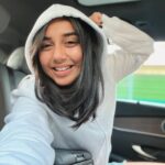 Prajakta Koli Instagram - So excited for 6pm! BIG ANNOUNCEMENT!🚀🌙🪐